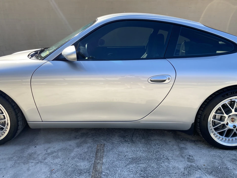 2001 Porsche 996 Carrera - Image 22 of 31