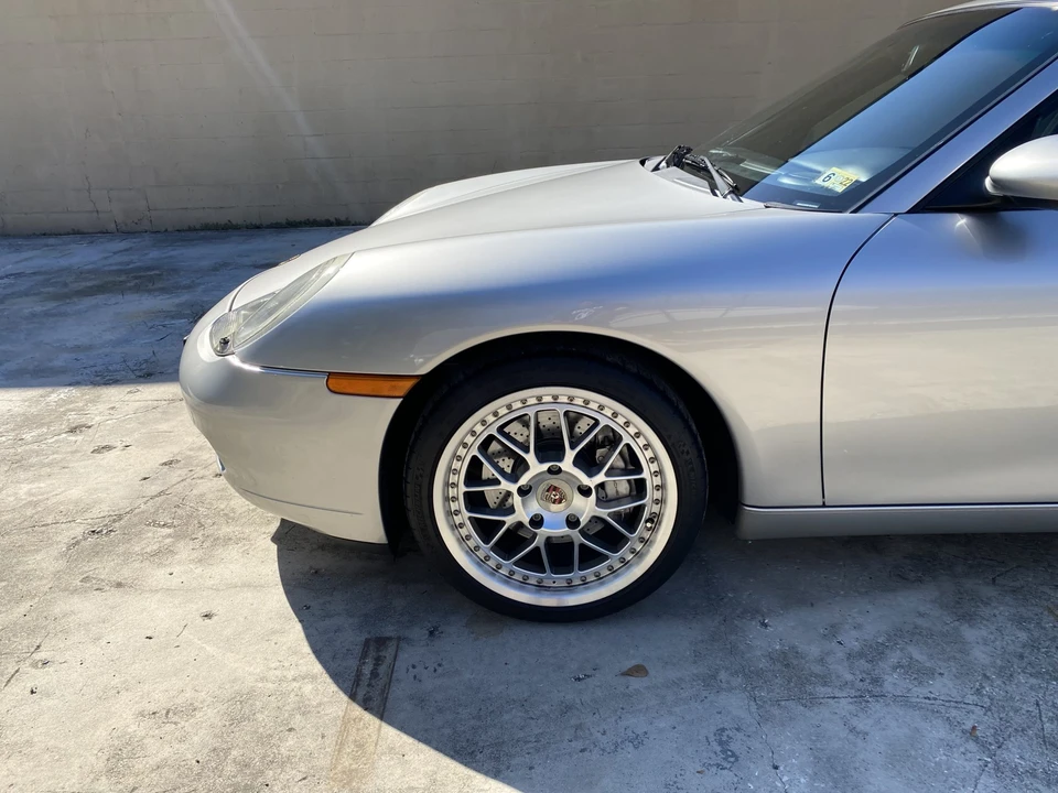 2001 Porsche 996 Carrera - Image 21 of 31