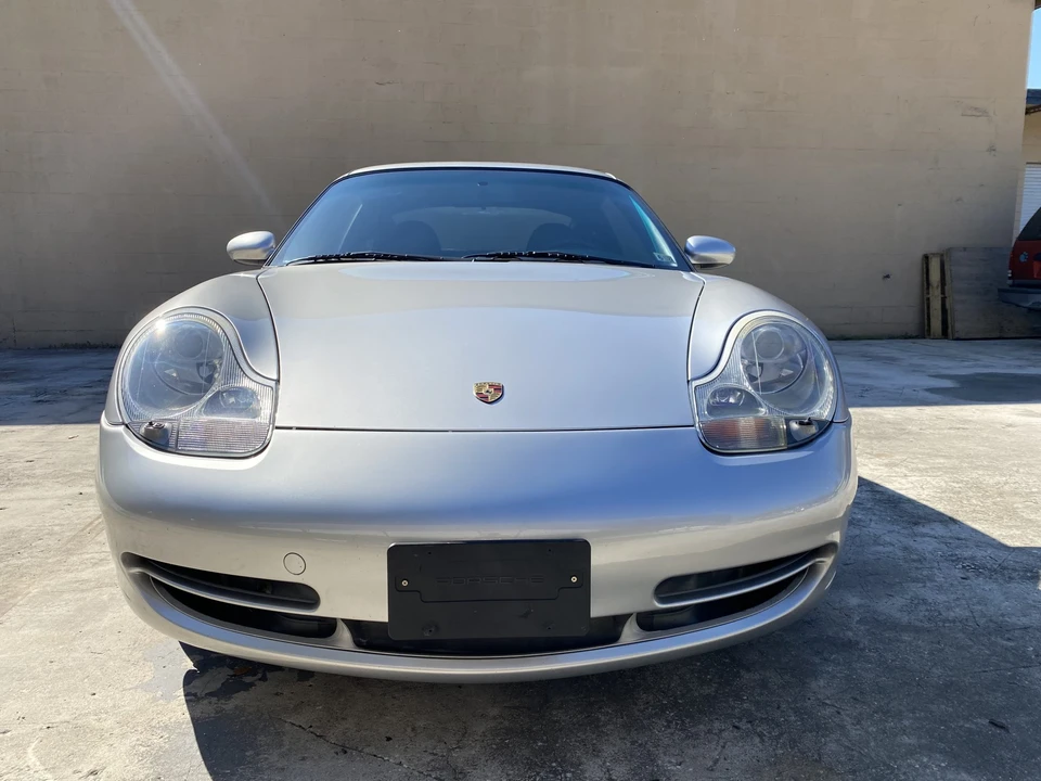2001 Porsche 996 Carrera - Image 12 of 31