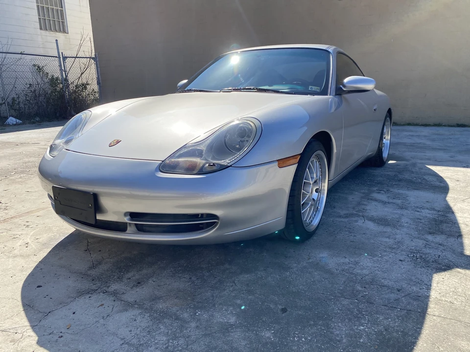 2001 Porsche 996 Carrera - Image 2 of 31