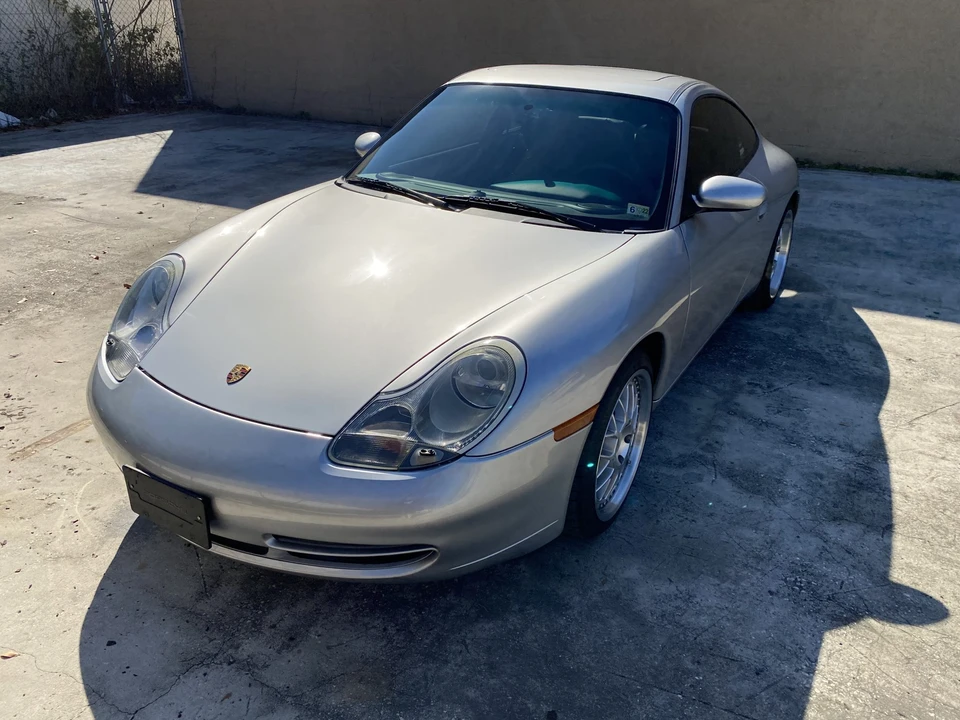 2001 Porsche 996 Carrera - Image 3 of 31