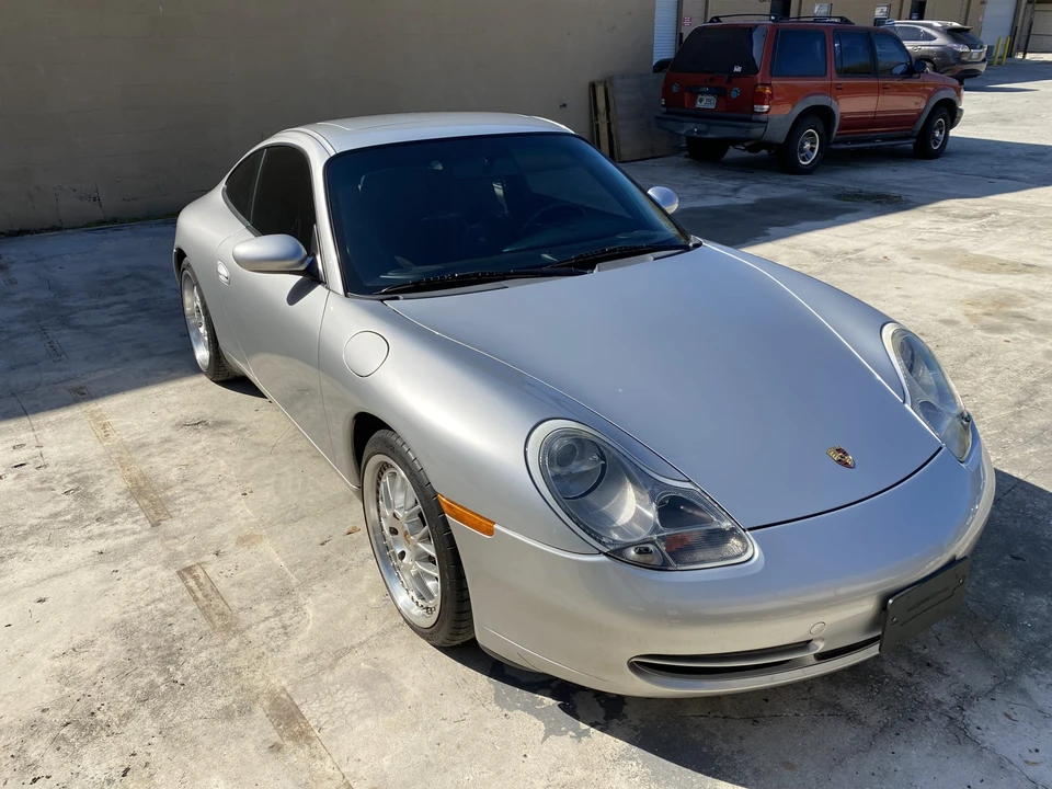 2001 Porsche 996 Carrera - Image 11 of 31