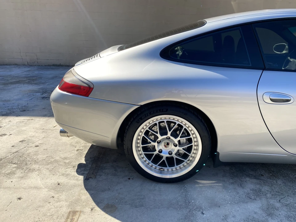 2001 Porsche 996 Carrera - Image 20 of 31