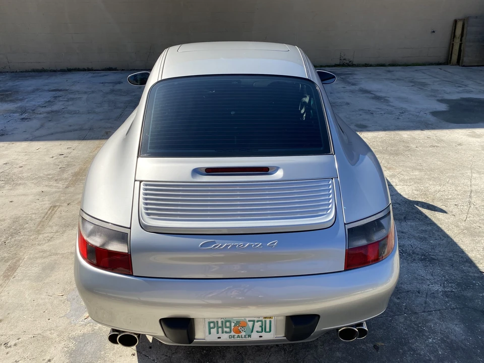 2001 Porsche 996 Carrera - Image 8 of 31
