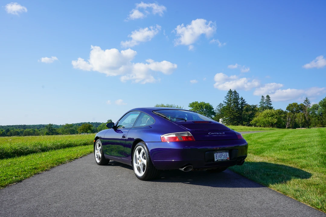 2001 Porsche 996 Carrera - Image 24 of 31