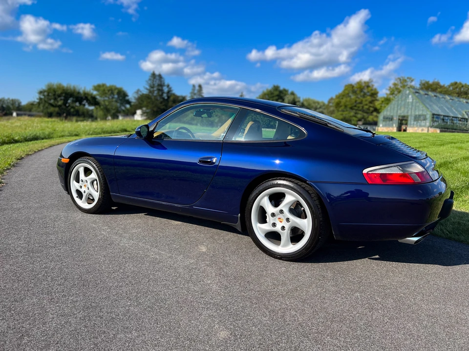 2001 Porsche 996 Carrera - Image 13 of 31