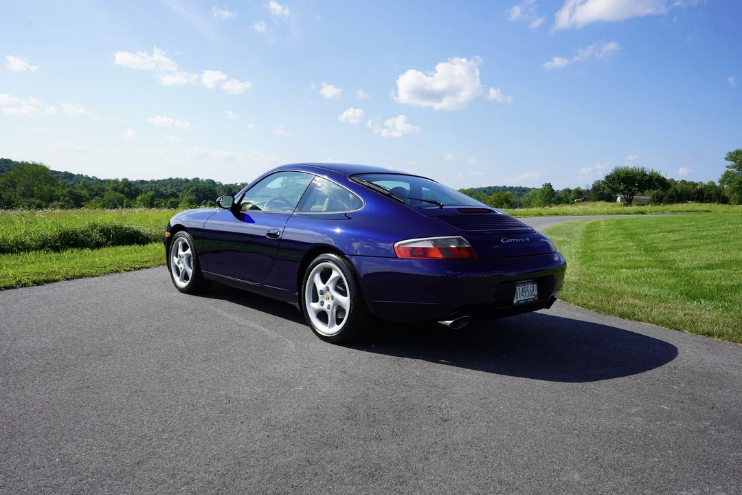 2001 Porsche 996 Carrera - Image 15 of 31