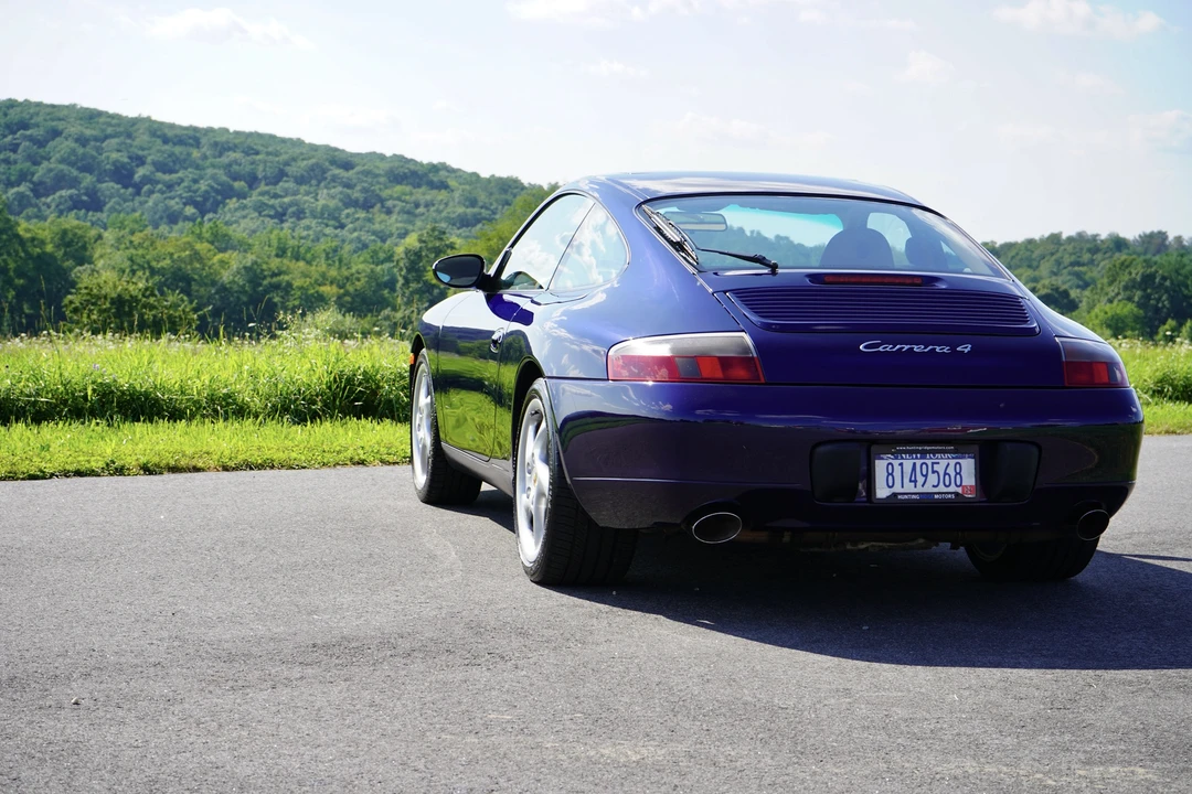 2001 Porsche 996 Carrera - Image 26 of 31