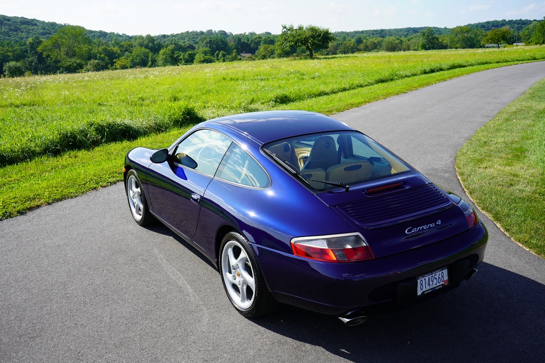 2001 Porsche 996 Carrera - Image 19 of 31