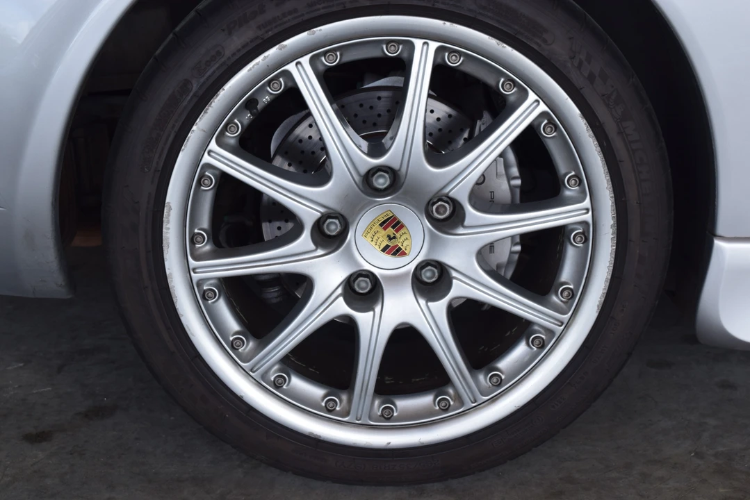 2001 Porsche 996 Carrera - Image 30 of 31