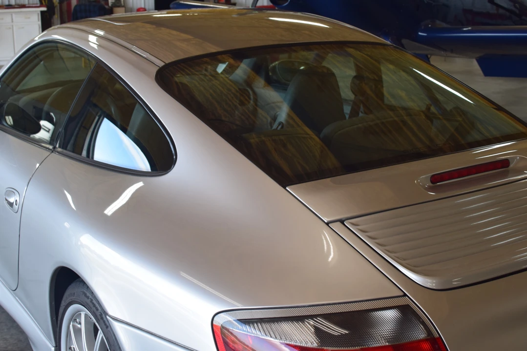 2001 Porsche 996 Carrera - Image 23 of 31