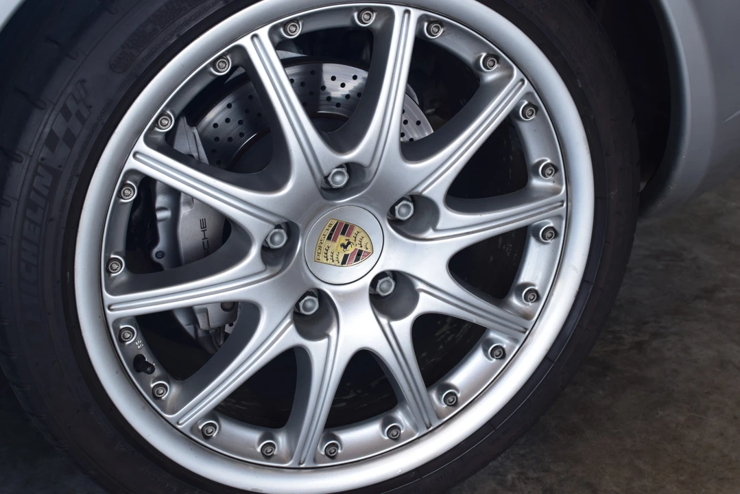 2001 Porsche 996 Carrera - Image 31 of 31