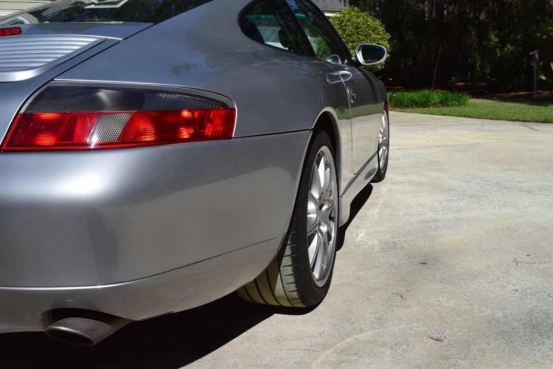 2001 Porsche 996 Carrera - Image 26 of 31