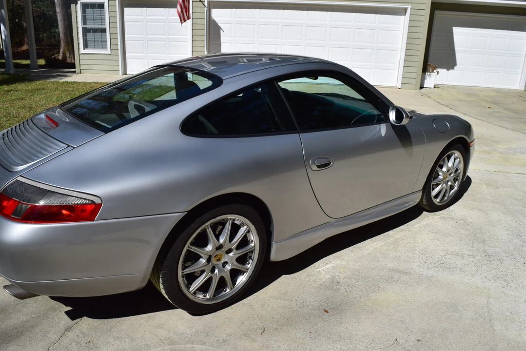 2001 Porsche 996 Carrera - Image 27 of 31