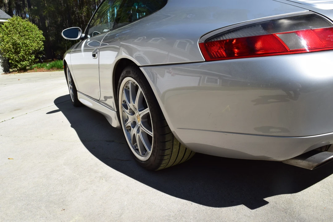2001 Porsche 996 Carrera - Image 25 of 31