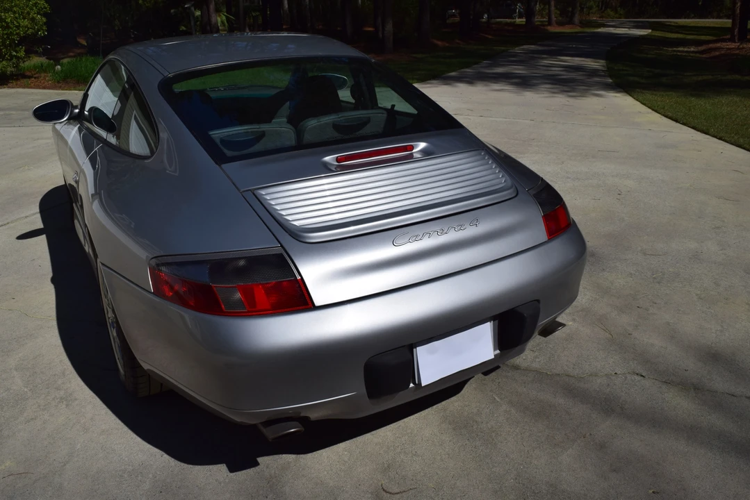 2001 Porsche 996 Carrera - Image 6 of 31