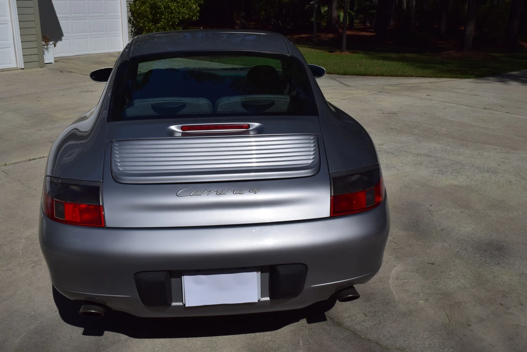 2001 Porsche 996 Carrera - Image 7 of 31