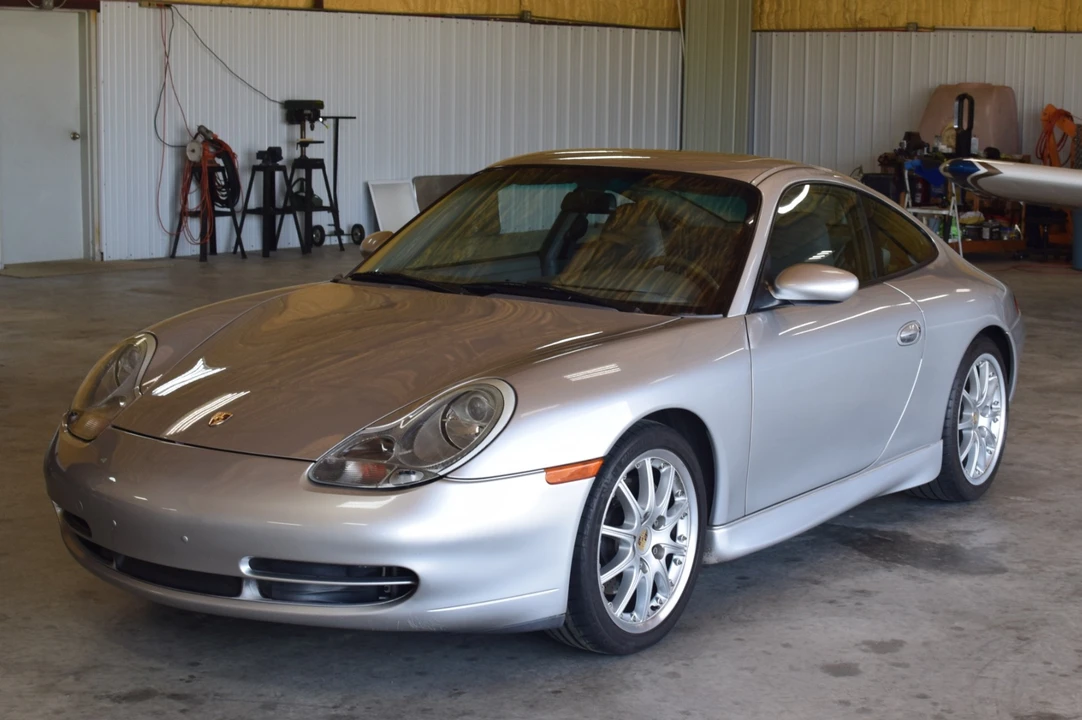 2001 Porsche 996 Carrera - Image 2 of 31