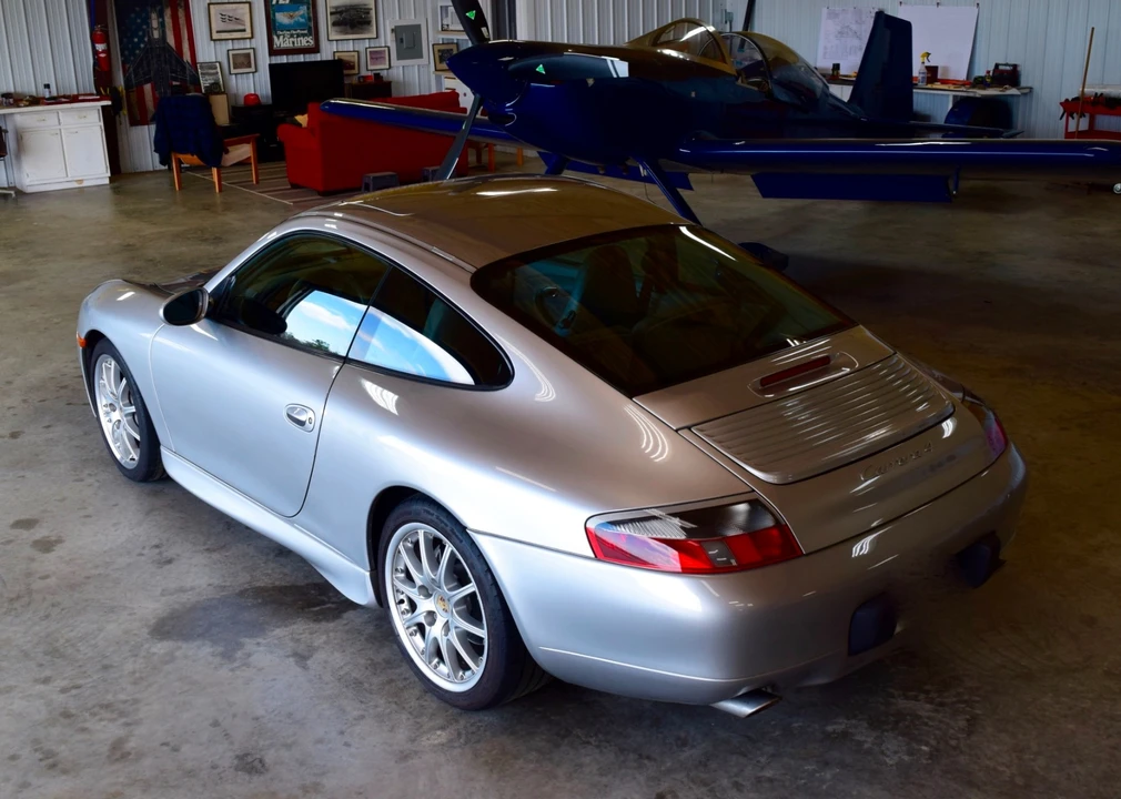 2001 Porsche 996 Carrera - Image 5 of 31