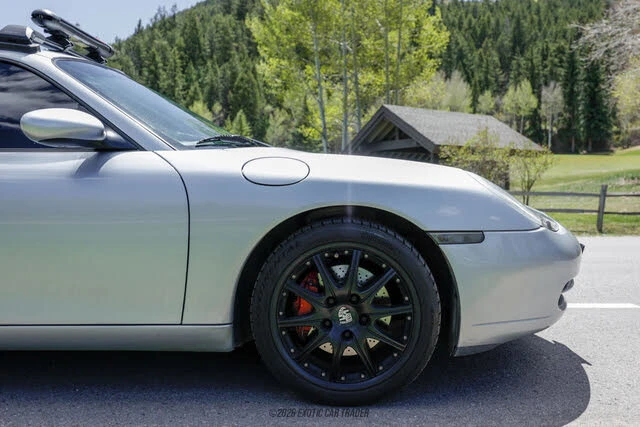 2001 Porsche 996 Carrera 4 - Image 11 of 31
