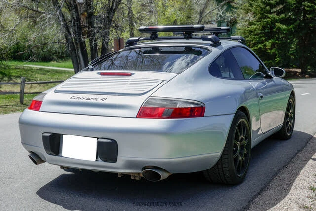 2001 Porsche 996 Carrera 4 - Image 8 of 31