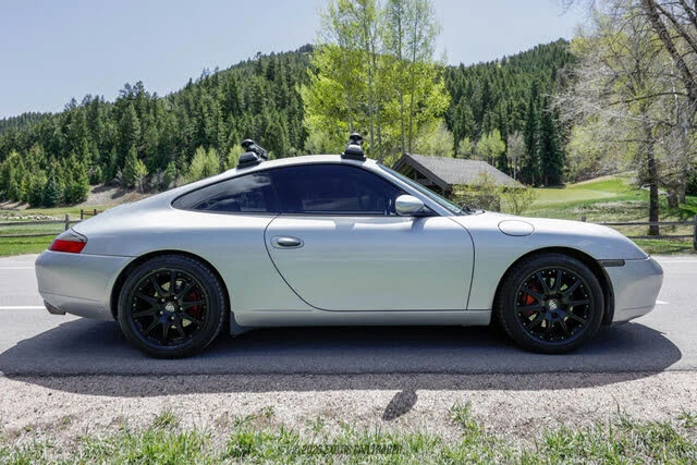2001 Porsche 996 Carrera 4 - Image 9 of 31