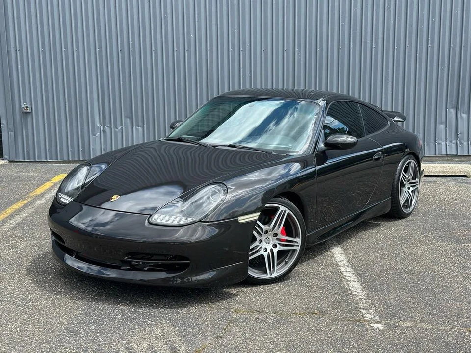 2001 Porsche 996 Carrera 4 - Image 3 of 6