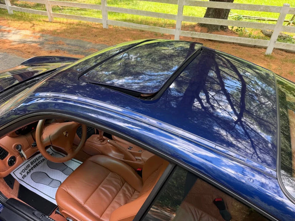 2001 Porsche 996 Carrera 4 - Image 23 of 31