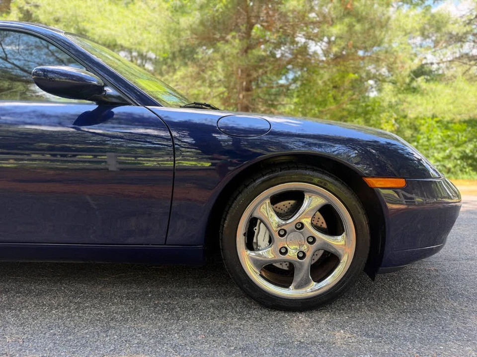 2001 Porsche 996 Carrera 4 - Image 13 of 31