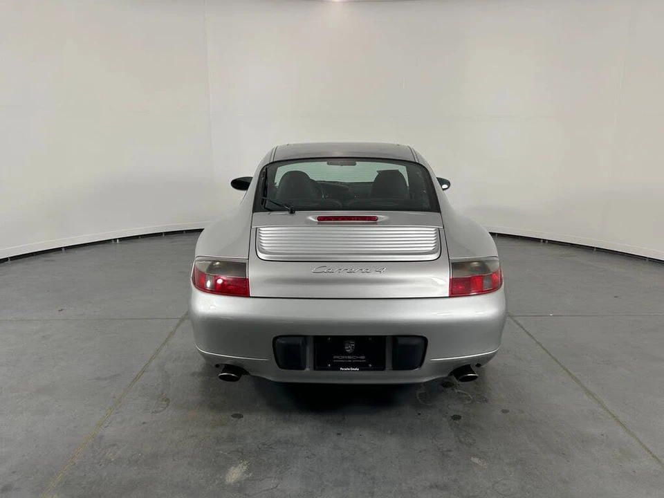 2001 Porsche 996 Carrera 4 - Image 6 of 31