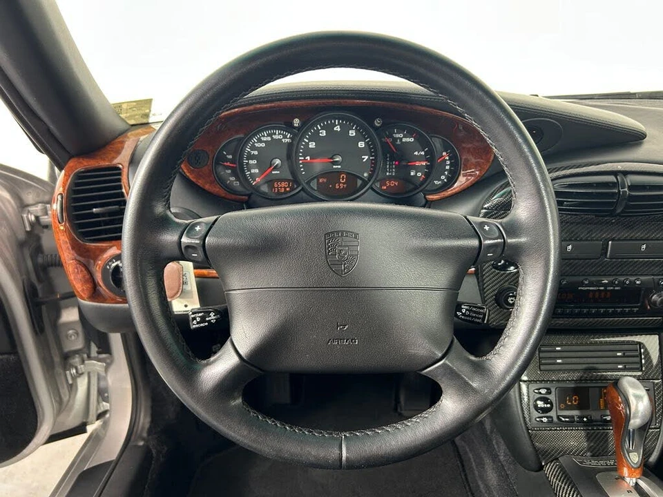 2001 Porsche 996 Carrera 4 - Image 17 of 31