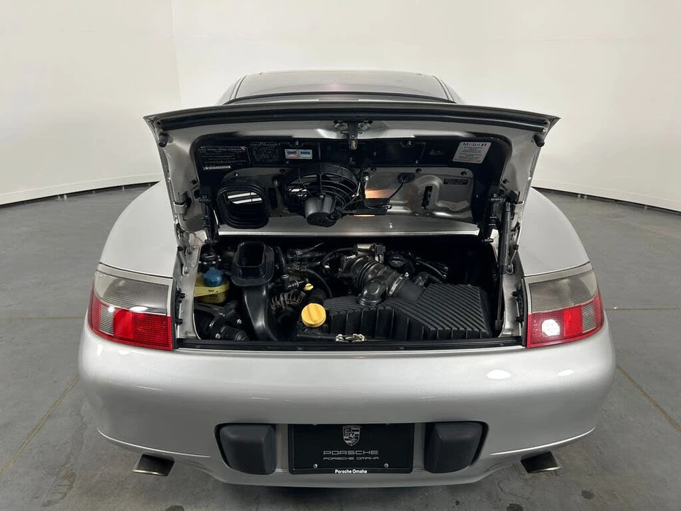 2001 Porsche 996 Carrera 4 - Image 29 of 31