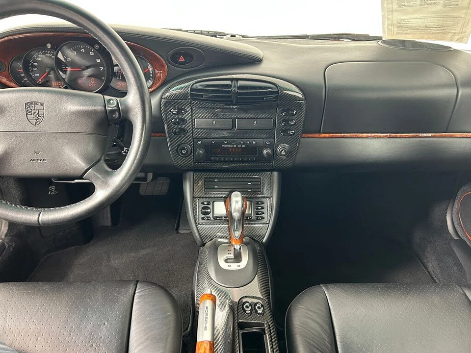 2001 Porsche 996 Carrera 4 - Image 19 of 31