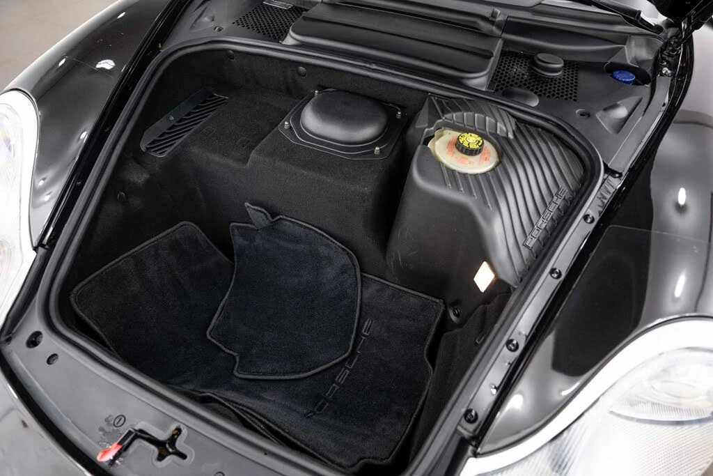 2001 Porsche 996 Carrera 4 - Image 26 of 27