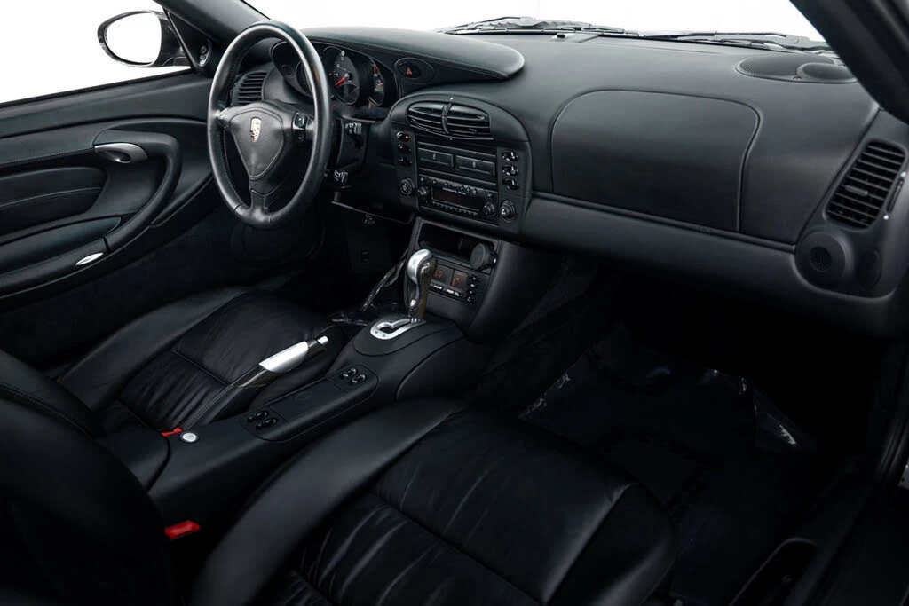 2001 Porsche 996 Carrera 4 - Image 12 of 27