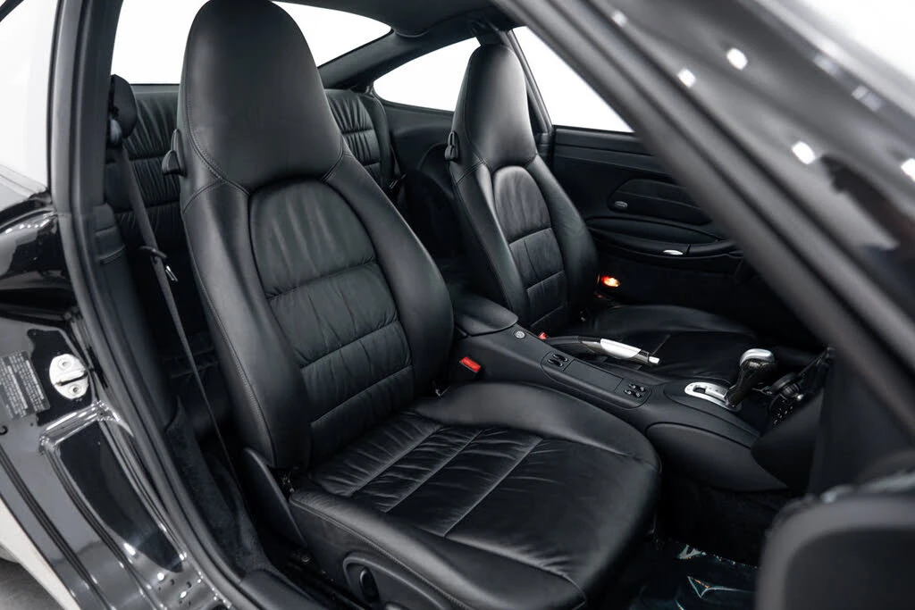 2001 Porsche 996 Carrera 4 - Image 13 of 27