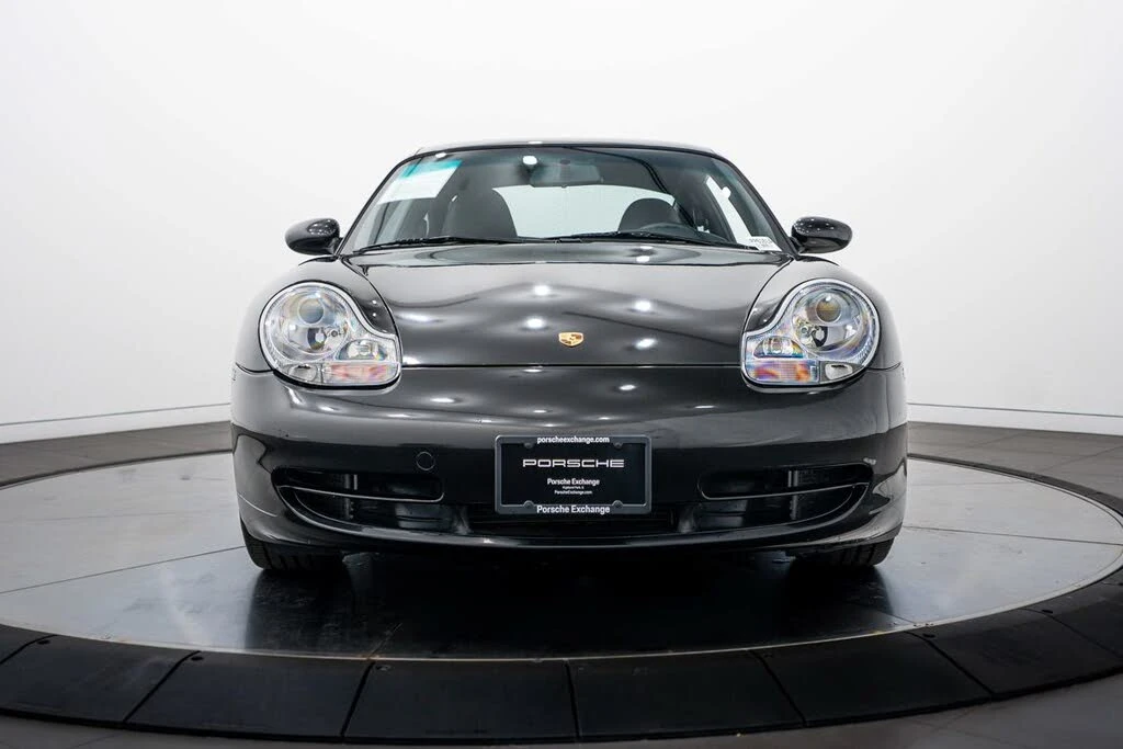 2001 Porsche 996 Carrera 4 - Image 10 of 27