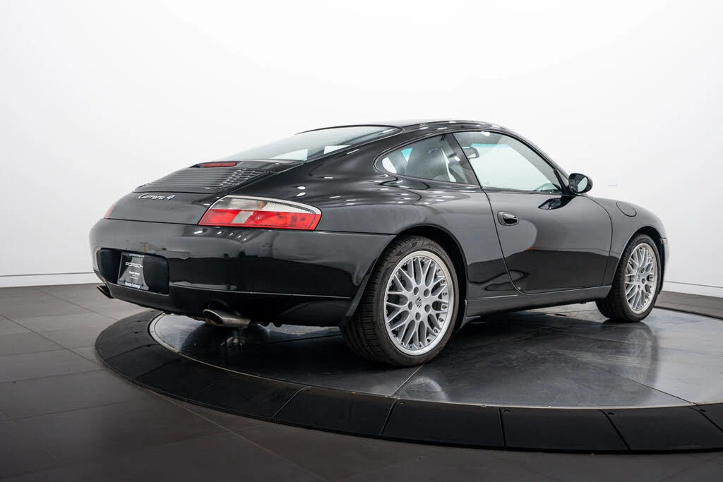 2001 Porsche 996 Carrera 4 - Image 7 of 27
