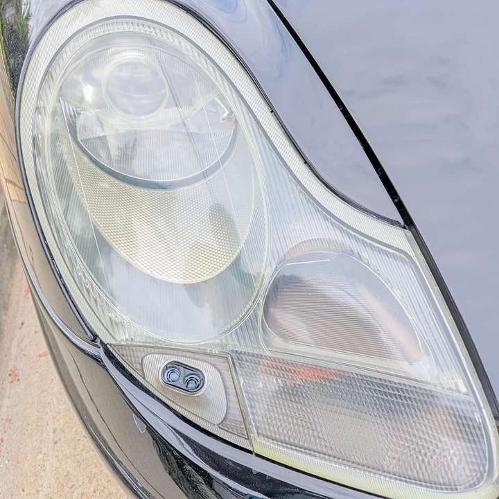 2001 Porsche 996 Carrera 4 - Image 20 of 31