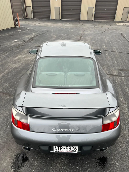 2001 Porsche 996 Carrera 4 - Image 10 of 31