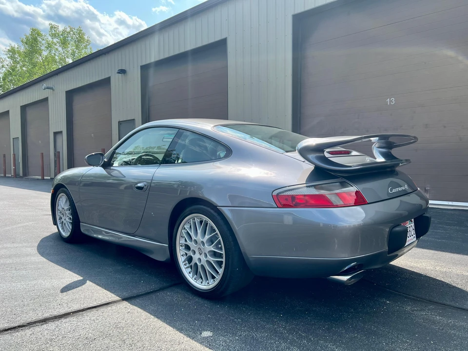 2001 Porsche 996 Carrera 4 - Image 18 of 31