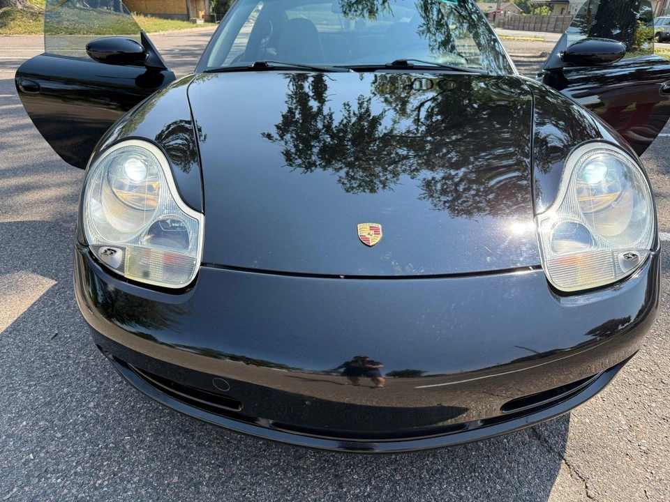 2001 Porsche 996 Carrera 4 - Image 15 of 31