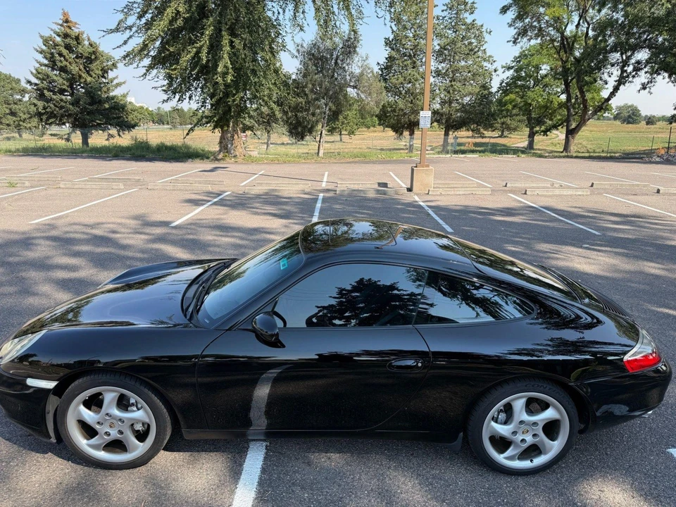 2001 Porsche 996 Carrera 4 - Image 8 of 31