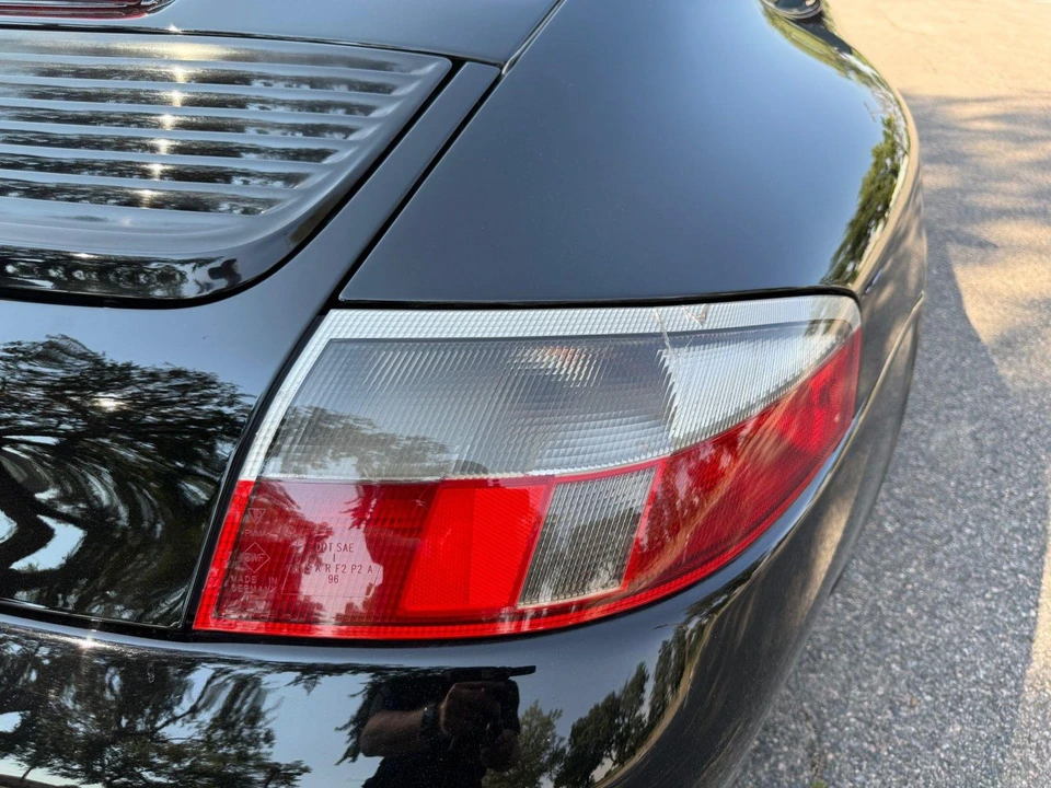 2001 Porsche 996 Carrera 4 - Image 25 of 31