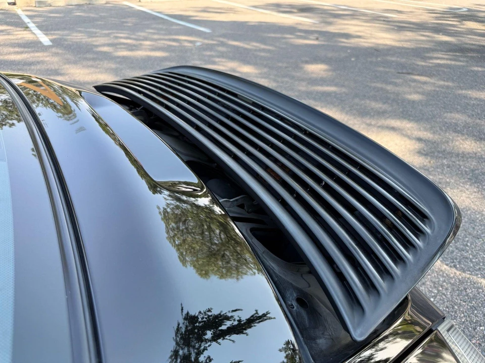 2001 Porsche 996 Carrera 4 - Image 22 of 31