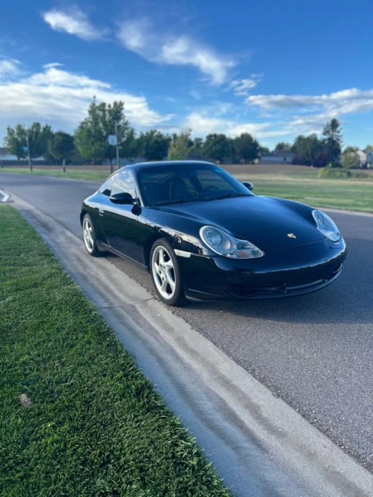 2001 Porsche 996 Carrera 4 - Image 12 of 31