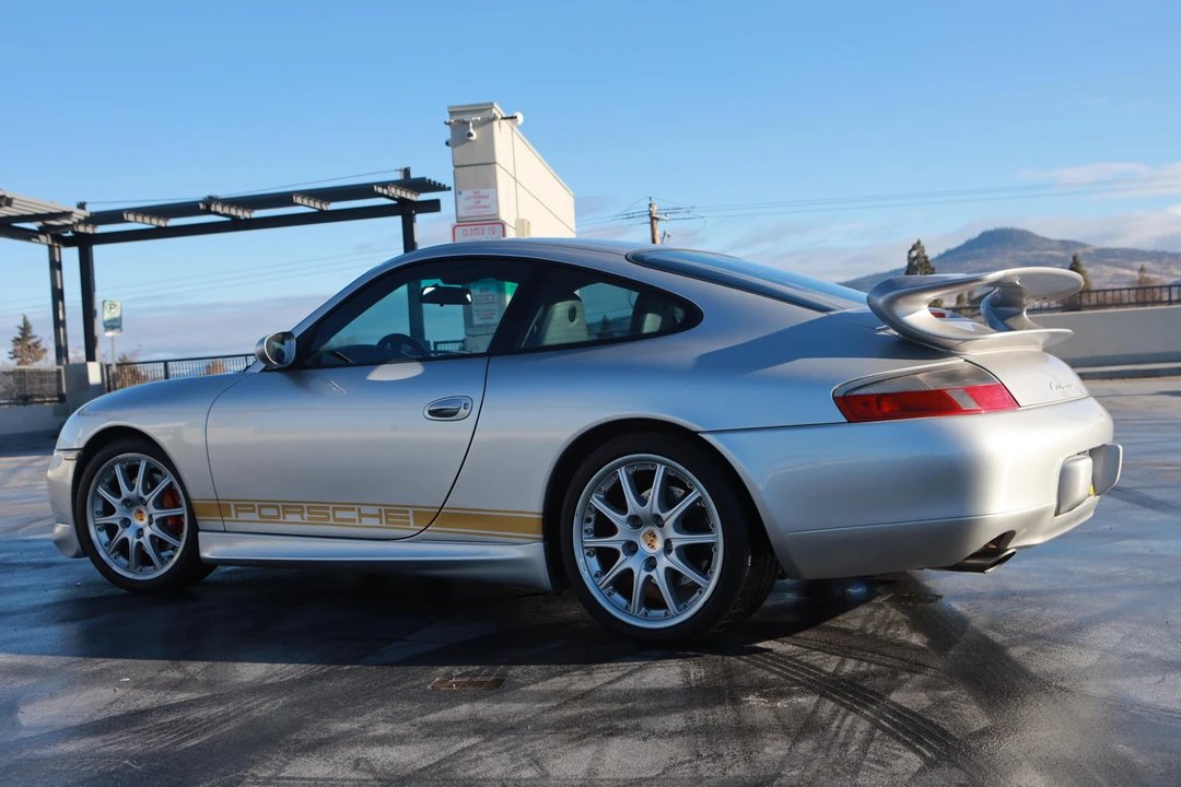 2001 Porsche 996 Carrera - Image 9 of 31