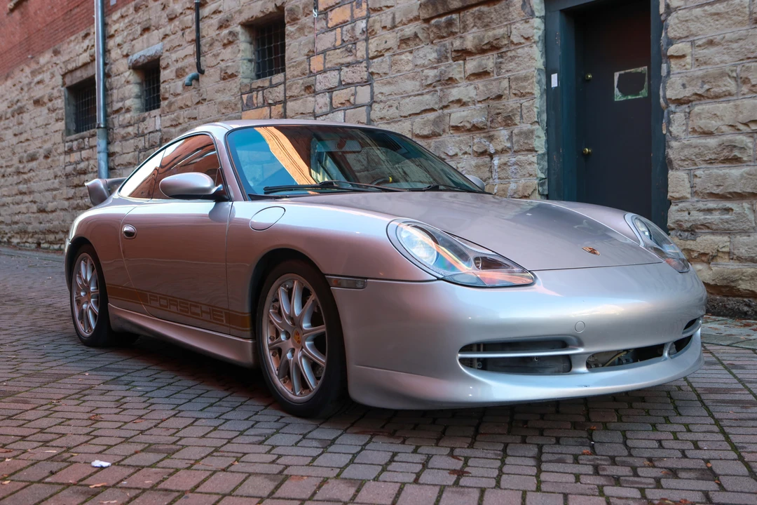 2001 Porsche 996 Carrera - Image 16 of 31