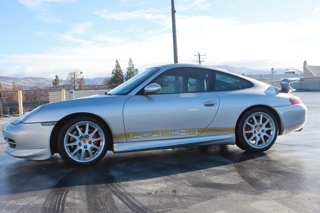 2001 Porsche 996 Carrera - Image 8 of 31