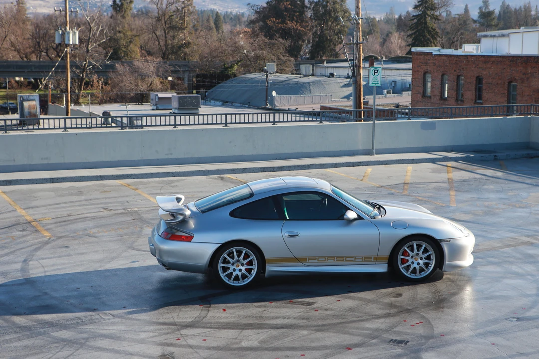2001 Porsche 996 Carrera - Image 12 of 31
